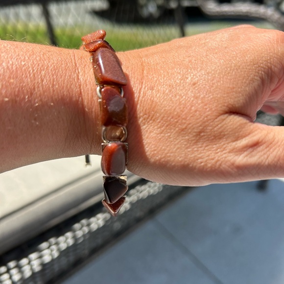 4/$100 GOLDSTONE RED Stone Bracelet 7 inches 🍷 - Picture 3 of 9